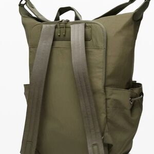 Lululemon Easy Days Backpack bag 20 litre with laptop holder olive green